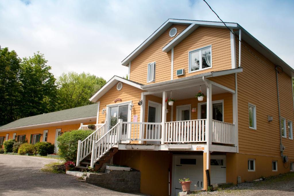 Motel De La Montagne Orford Εξωτερικό φωτογραφία